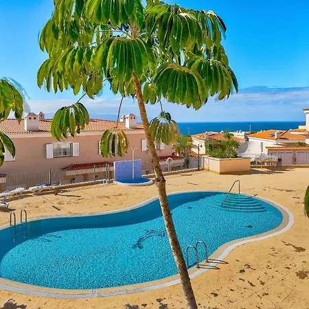 Modern With Large Terrasse, Bbq, Fast Wifi, 2 Pools Апартаменты *