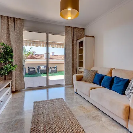 Apartment Modern With Large Terrasse, Bbq, Fast Wifi, 2 Pools